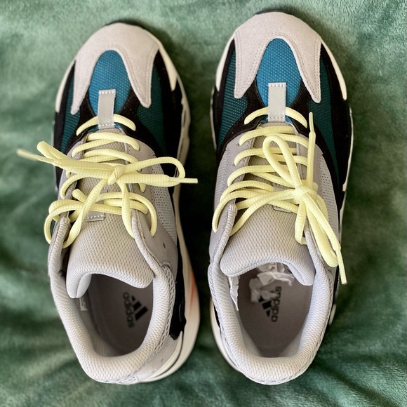 adidas gazelle silver green womens adidas Yeezy Boost 700 Wave Runner Solid Grey Pre-Owned main image 1